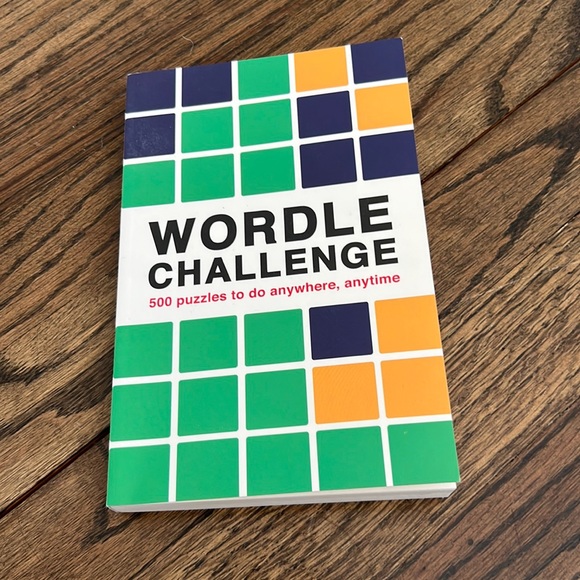 NWT - Wordle Puzzle Book - Picture 1 of 1